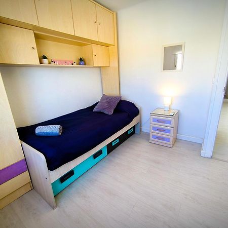 Malaga Vialia Deluxe Apartment Exterior photo