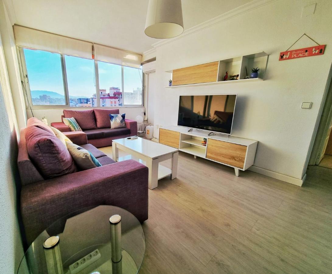 Malaga Vialia Deluxe Apartment Exterior photo